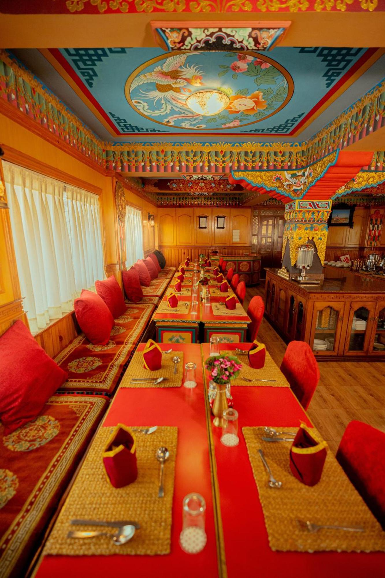 Kathmandu View Hotel ภายนอก รูปภาพ
